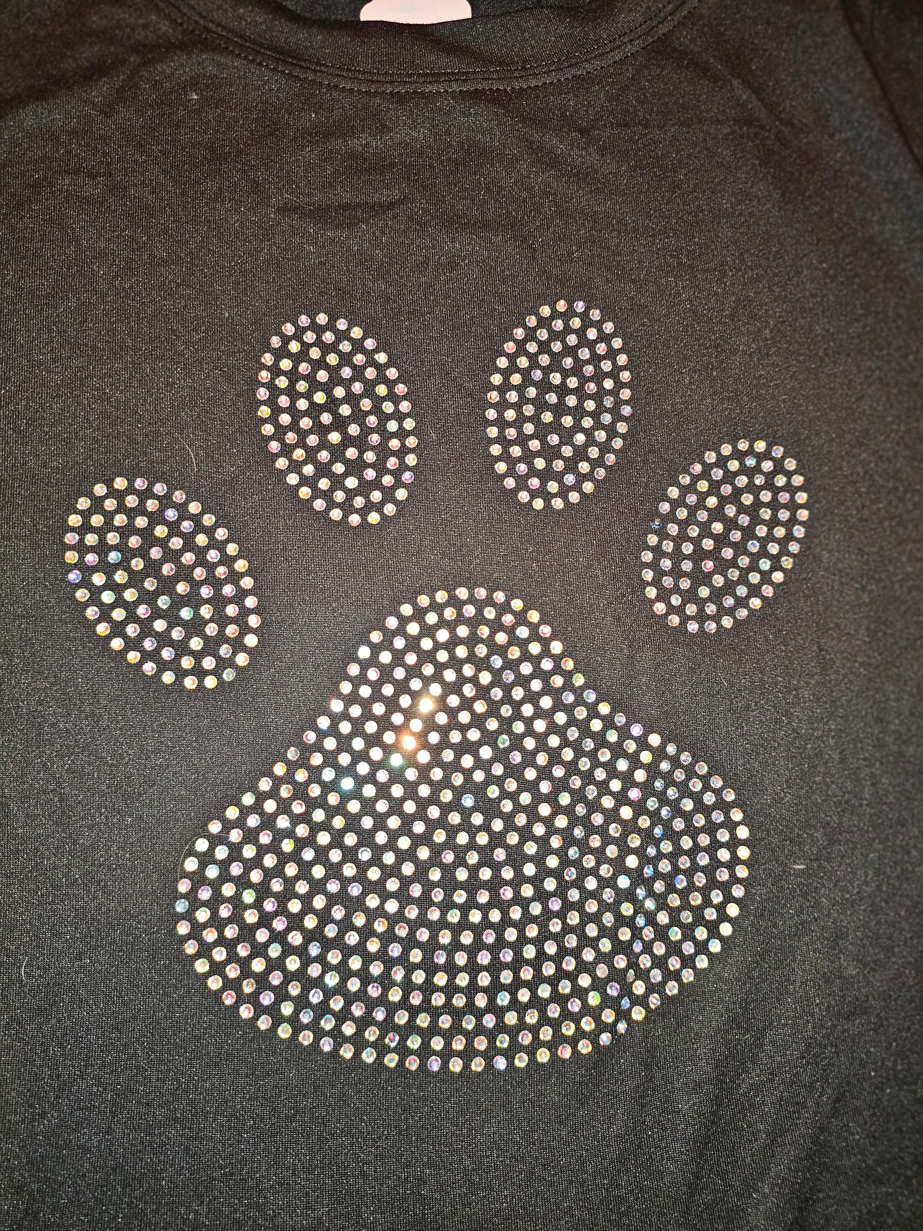 Short sleeve bling paw print t-shirt